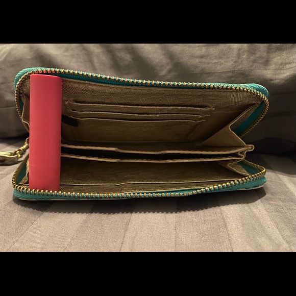 Kate Landry Zipper Wallet - Picture 3 of 3